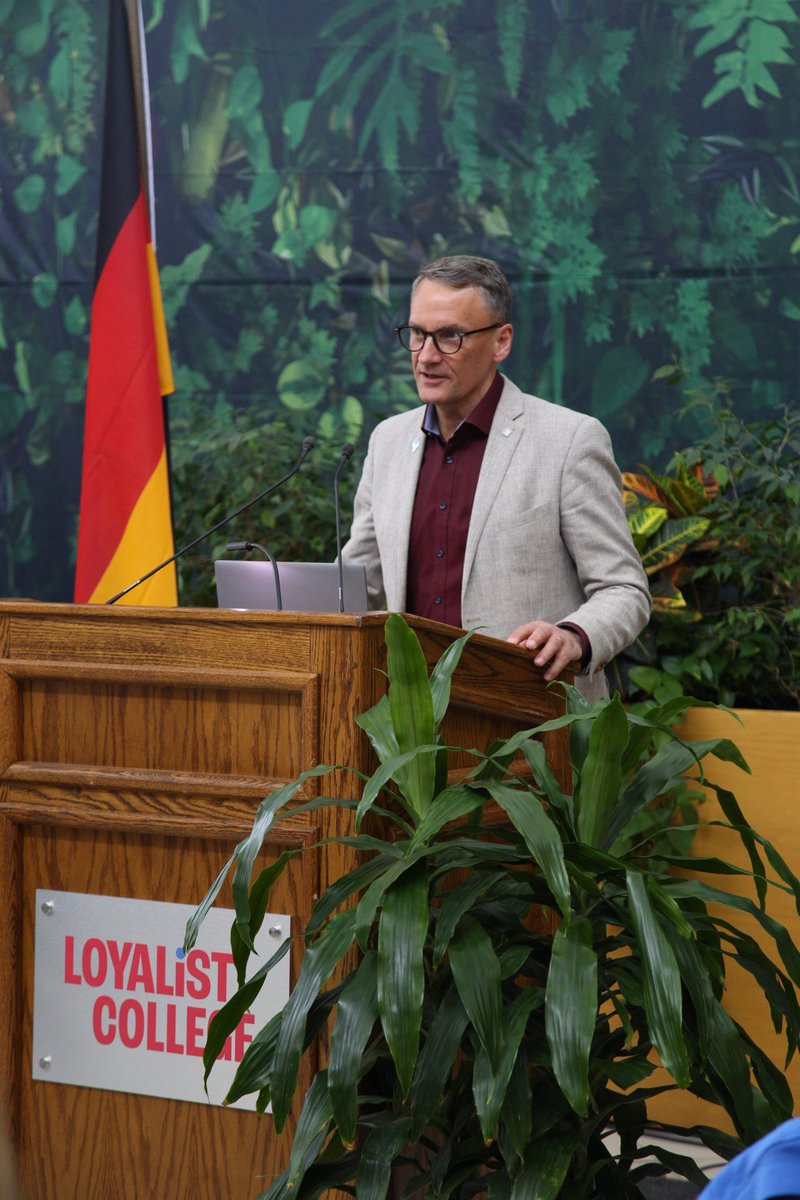 amvaughan's tweet photo. An amazing day welcoming ⁦@BellevilleON⁩ twin city guests from #Lahr #Germany ⁦@LoyalistCollege⁩ thank you to ⁦@MitchPanciuk⁩ Belleville Mayor for including us in this visit #SmallGivesUsThePowerToDoBigThings https://t.co/wKU4jL7tlx