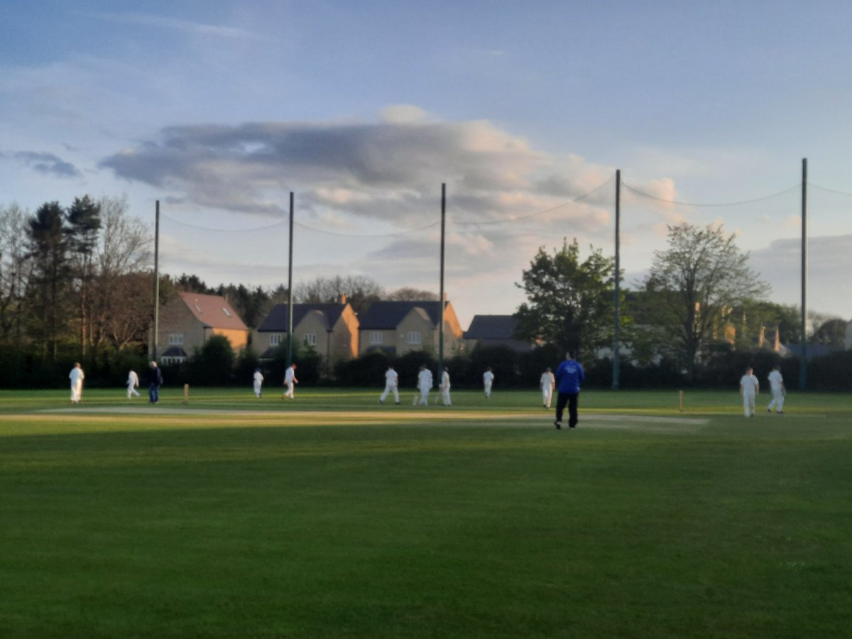 rror3698's tweet photo. Lovely evening for 1st U13 Adders match @RealBanburyCC @ChippingNortonC Well done to all 🏏🌞 https://t.co/qUpeFEkZb6