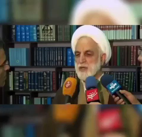 h_soltanlo's tweet photo. اگر قانون فصل الخطاب است،اگر شعارتان دانش بنیان است،اگر خود را پیرو خط امام میدانید،
چرا اصرار به بی قانونی دارید جناب وزیر محترم؟!
@Ejei_com #دیوان_گیت https://t.co/3xRYT9h8p9