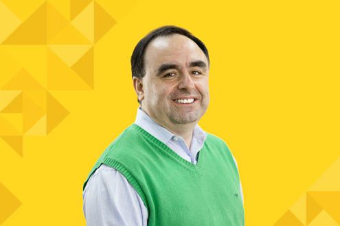 CAAELN's tweet photo. #ComunidadUdeC: Hoy con gran pesar y tristeza, comunicamos el fallecimiento de nuestro querido y destacado profesor del Departamento de Ingeniería Eléctrica (DIE), Jorge Pezoa Núñez (Q.E.P.D.), que sin duda marcó a gran parte de los estudiantes de ingeniería 💙 https://t.co/exDvyRk8Bi