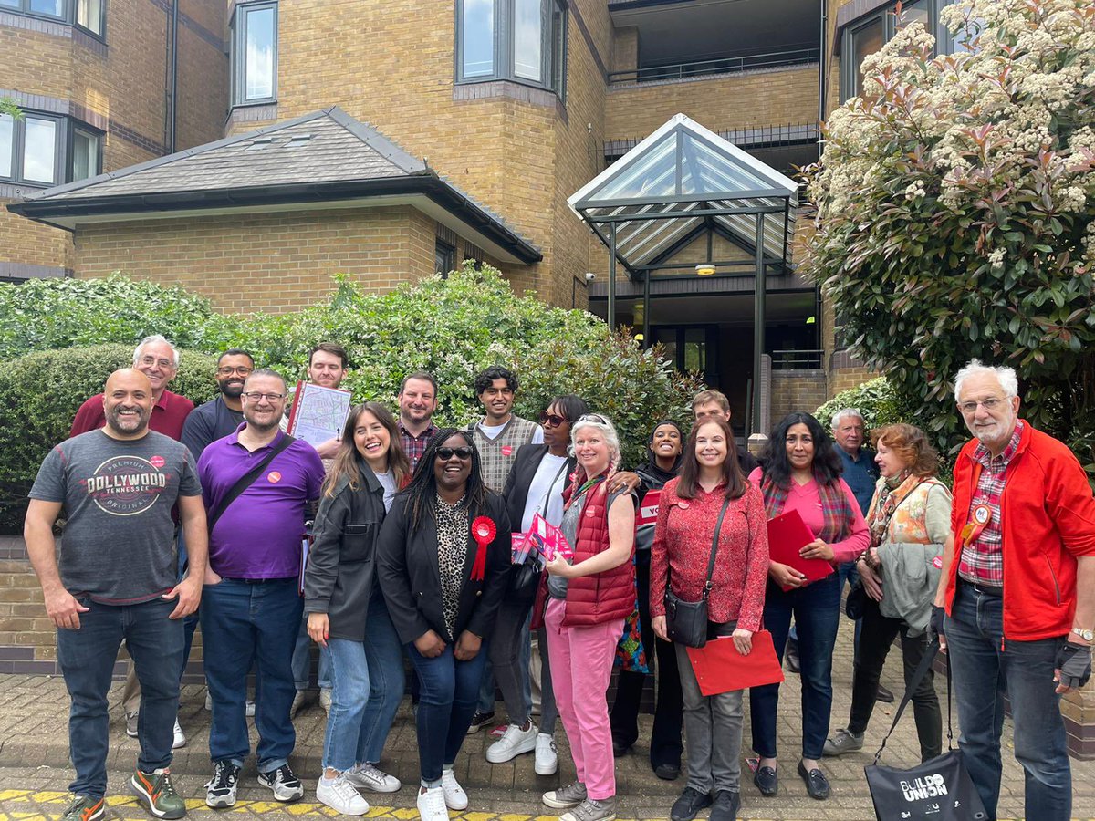 MarshadeCordova's tweet photo. And that’s a wrap!
Thank you to everyone who voted and everyone who helped get out the vote for Labour today! 
#LocalElections2022 
#GOTV https://t.co/yfAIFUGLD2