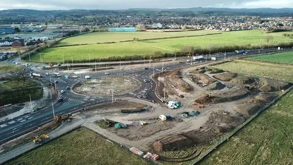 Huge Congratulations to <a href="/balfourbeatty/">Balfour Beatty</a> and <a href="/wsp/">WSP</a> on winning the 'Communication Award' tonight for their project: Mile End Junction Improvements. Making significant improvements to the Mile End roundabout in Oswestry, Shropshire. Well Done! #WMAwards2022 #civilengineering 👏 👏