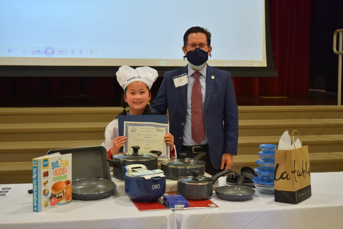 SunnyvaleSD's tweet photo. Congratulations to Josephine of @VargasSchool for winning this year's Future Chef's Elementary School Culinary Competition on April 29 with her healthy and delicious Yogurt Salad recipe! Well done to all of our future chefs. We hope to see more next year! 👩‍🍳 #HealthyHabits https://t.co/C09RdzmfZe