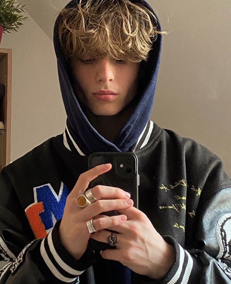 wanna make out with you(r mom)