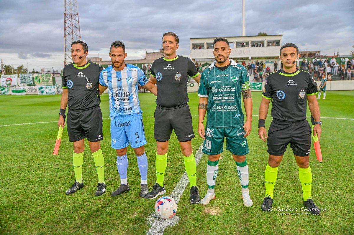 VERDELEON's tweet photo. Este sábado por la tarde el León (24 puntos en 12 jugados) visitará a Comunicaciones (21 puntos en 11 partidos) por la fecha 13 de la #PrimeraB.#Ituzaingó en la recta final por la lucha del Apertura! https://t.co/GF3nsQ8PBD