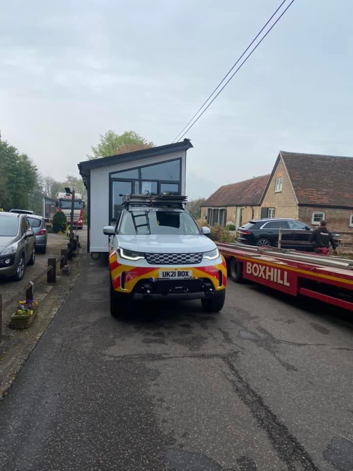 BoxhillCaravan's tweet photo. 42 x 20 @prestigePLH being transported by our @ScaniaUK #770s. #parklife https://t.co/nOuf5kHEFD