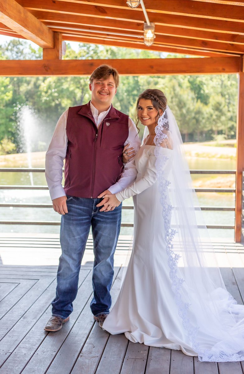 wackmads's tweet photo. Mr. And Mrs. Foxworth https://t.co/MkdQVTySIU