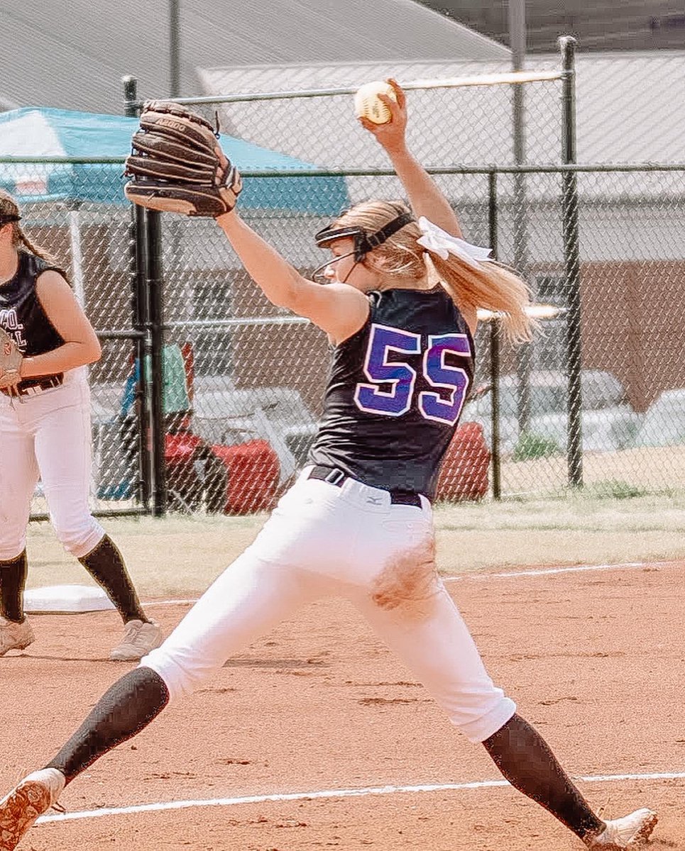 cmitchell2024's tweet photo. 4A area 5 champs!! Pitched a perfect game facing 15 batters and striking out 12 in 5 inngings. Winning 13-0 in 5 innings against West Blocton High School https://t.co/yC4VM4P8YE