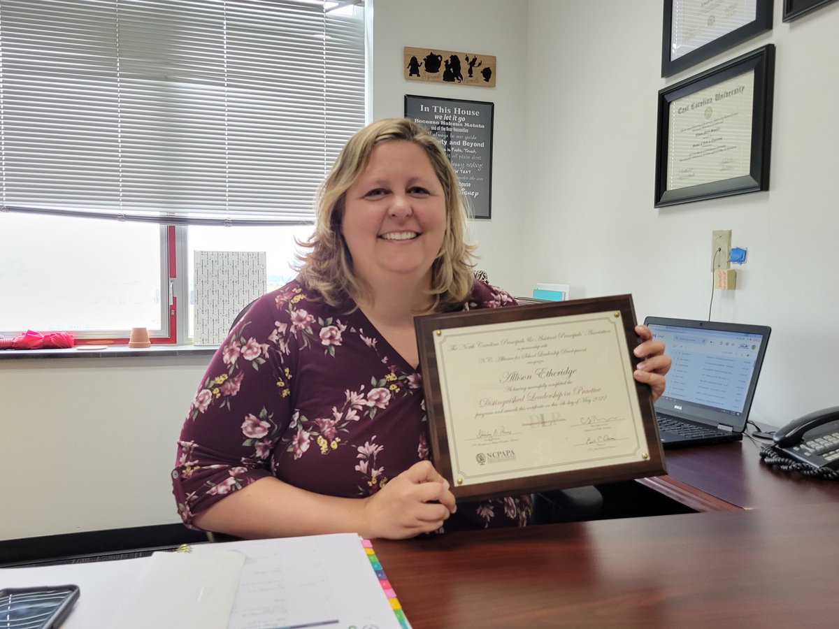 castickney's tweet photo. Congratulations to @Etheridge_Allie for her completion of the Distinguished Leadership in Practice program! This is a school where everyone feels loved and valued. Happy to visit with @kneldukes! @EducationNC #MattatmuskeetElementary #NCLighthouseLeader https://t.co/x7dV0XxPur