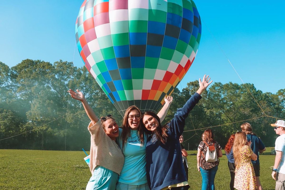 Blake Thompson tweet media