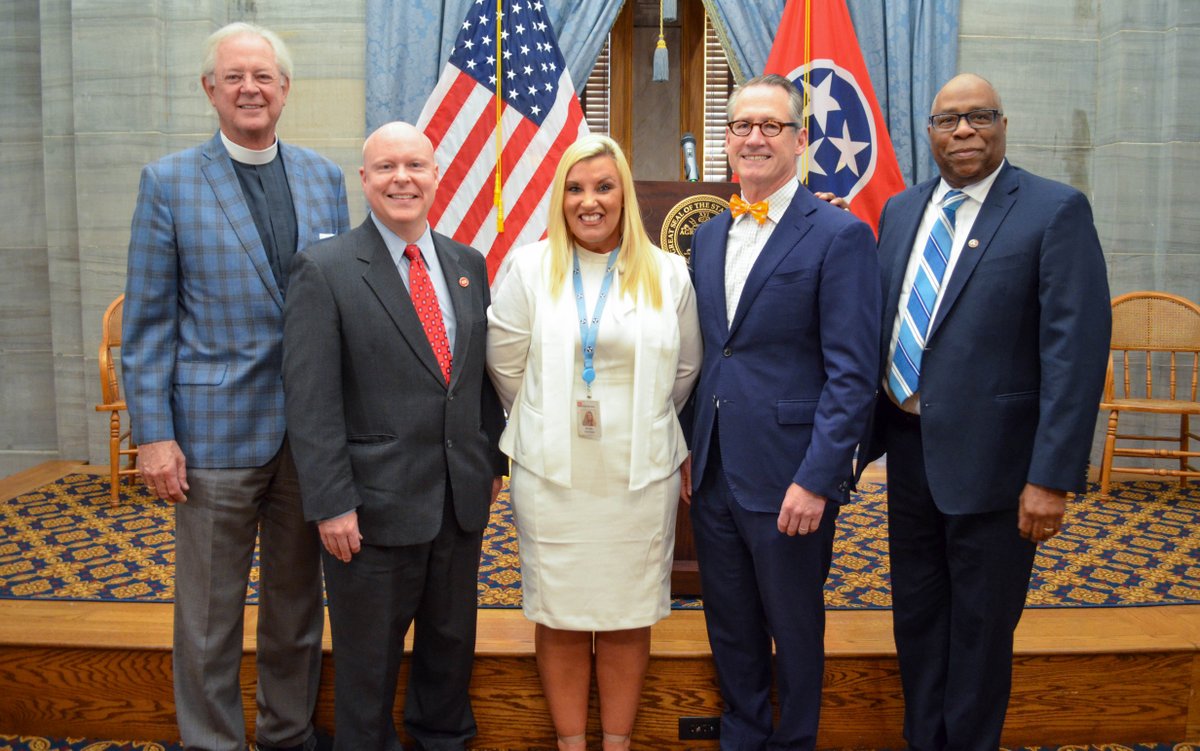 TNHumanServices's tweet photo. Today, @GovBillLee joined TDHS, @SenBoWatson &amp; @DavidHawkforTN to announce Tennessee Opportunity Initiative Grant Recipients @familiesmemphis @uofmemphis @FCSNashville @unitedwayknox and @MarthaOBryanCtr. #TANF #FamliesFirst https://t.co/GntvgQj5JH