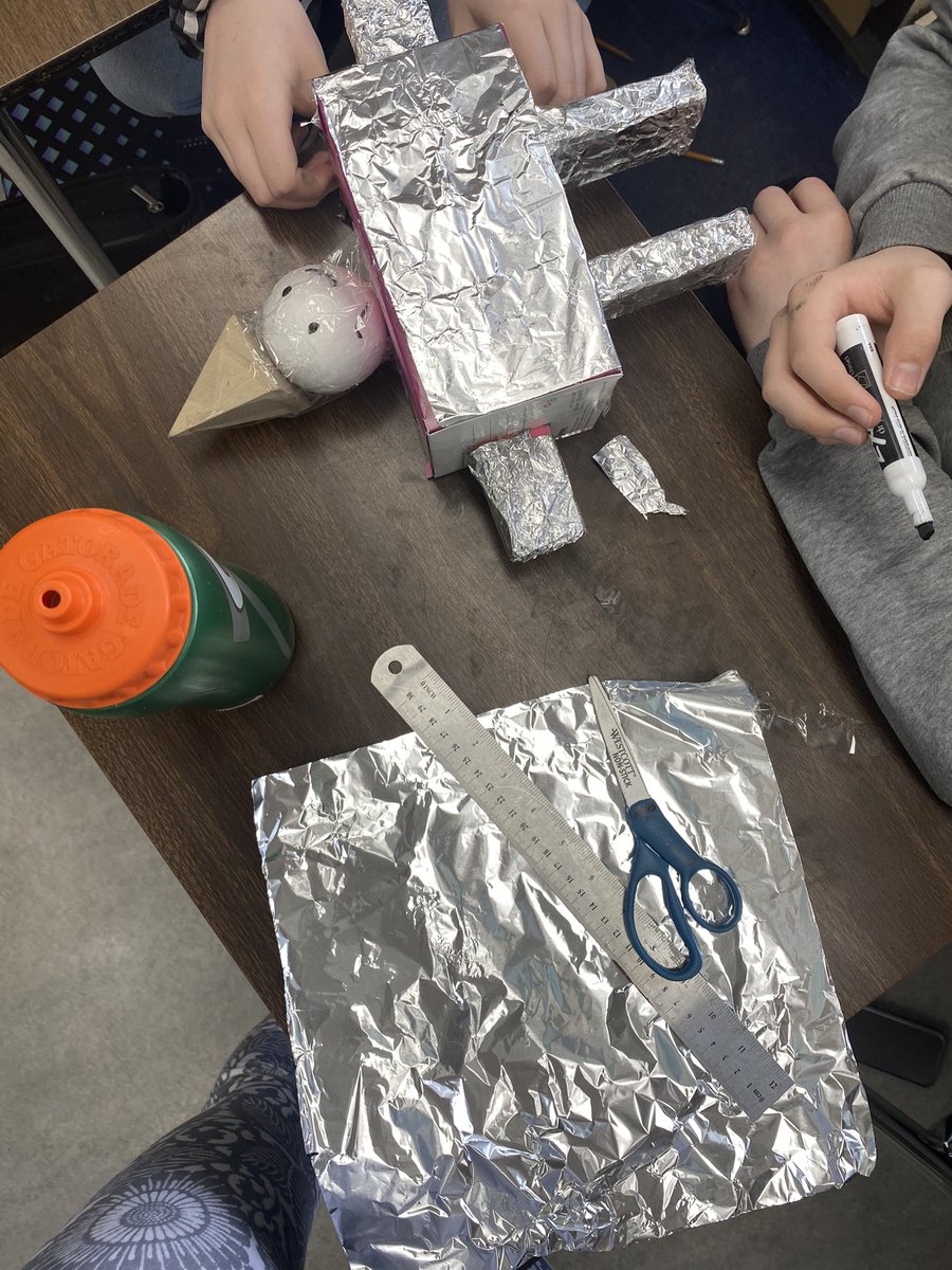 BechtoldMiss's tweet photo. Grade 8’s applied their knowledge on surface area by creating their own tin man/woman. Students had to figure out the exact amount of tin foil needed to cover their creations. No extra tin foil was allowed! #mathteacher #middleschool https://t.co/JNvxaDenSe