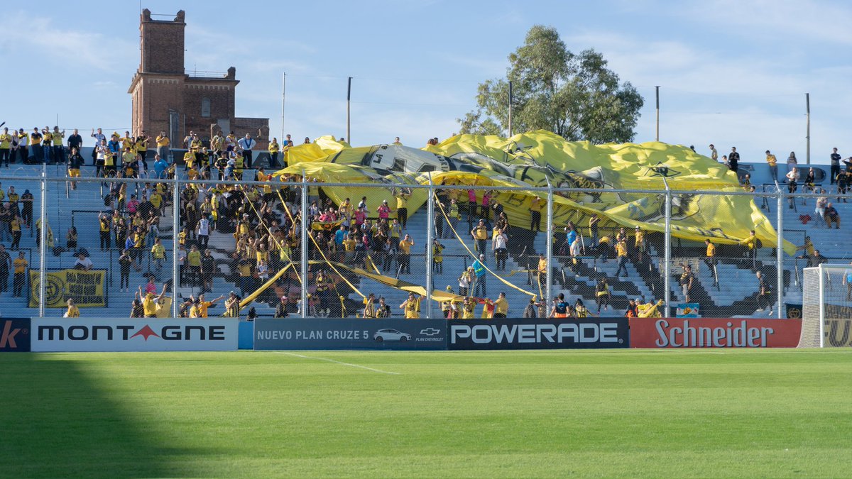 CSyDFlandria's tweet photo. Miércoles, 5 de la tarde, Córdoba

No lo entenderían 🤪

#ElOrgulloDeUnPueblo💛🖤 https://t.co/Garh4g47Nk
