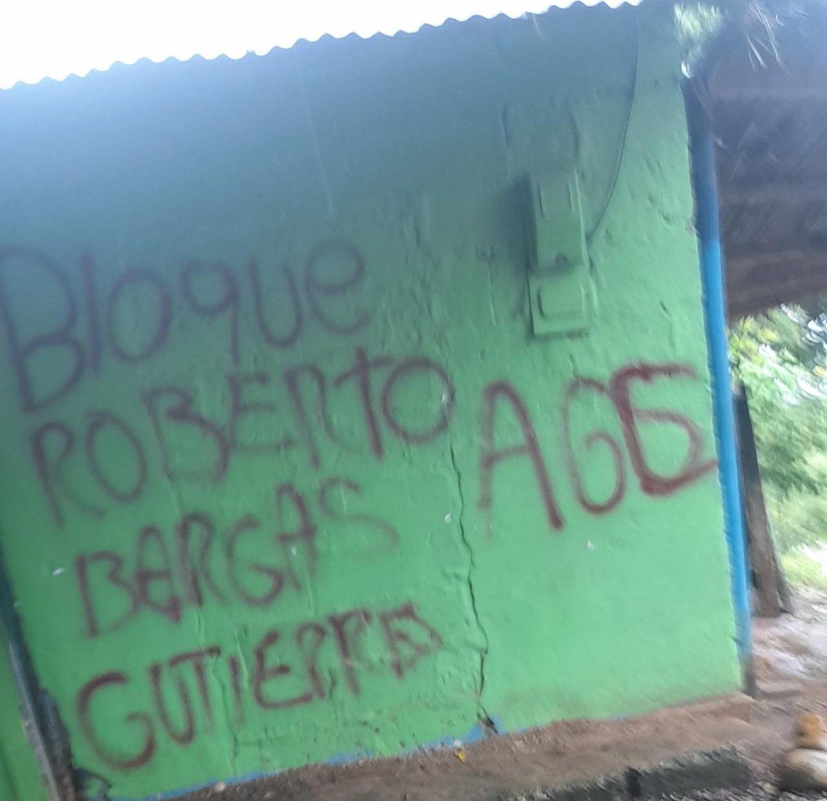 cjlibertad's tweet photo. #Comunicado Alerta a la comunidad nacional e internacional por confinamiento de poblaciones del Bajo Cauca, Magdalena Medio, Nordeste y Urabá en Antioquia.
🛑 En riesgo comunidades tras decreto de Paro Armado de las AGC
👀 Lee el comunicado👇🏽
https://t.co/w4dGrdEn7U https://t.co/26QIBazyYf