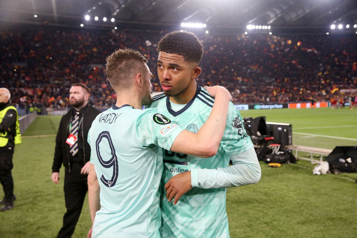 MozoFootball's tweet photo. 🇫🇷 Wesley Fofana against Roma: 

🔘 98 Touches 
🔘 83 Passes 
🔘 91% Pass Accuracy 
🔘 8/11 Long Balls 
🔘 3/5 Ground Duels 
🔘 8/14 Aerial Duels 
🔘 2 Tackles 
🔘 1 Blocked Shot 
🔘 1 Interception 

Unlucky. #LCFC #UECL #ASRLEI https://t.co/bnU8YcbyvL