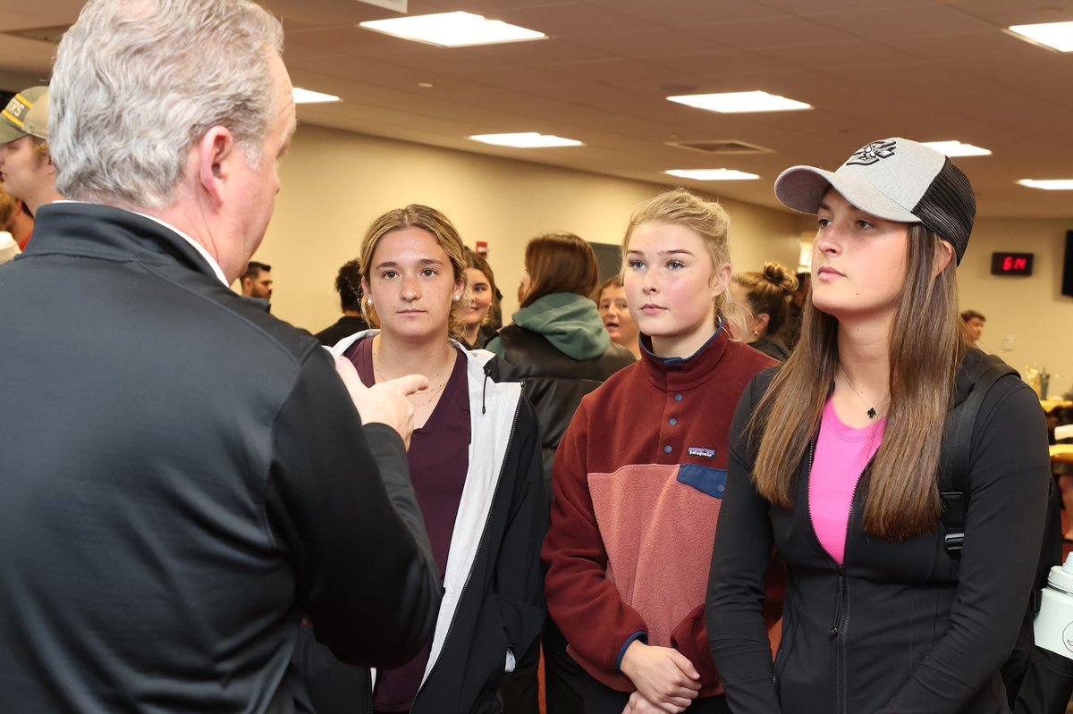 BCEagles's tweet photo. 𝐂𝐞𝐥𝐞𝐛𝐫𝐚𝐭𝐞 𝐘𝐨𝐮𝐫 𝐍𝐈𝐋 🎉 

@AccelerateSV 🤝 @opendorse https://t.co/JOABypwWlU