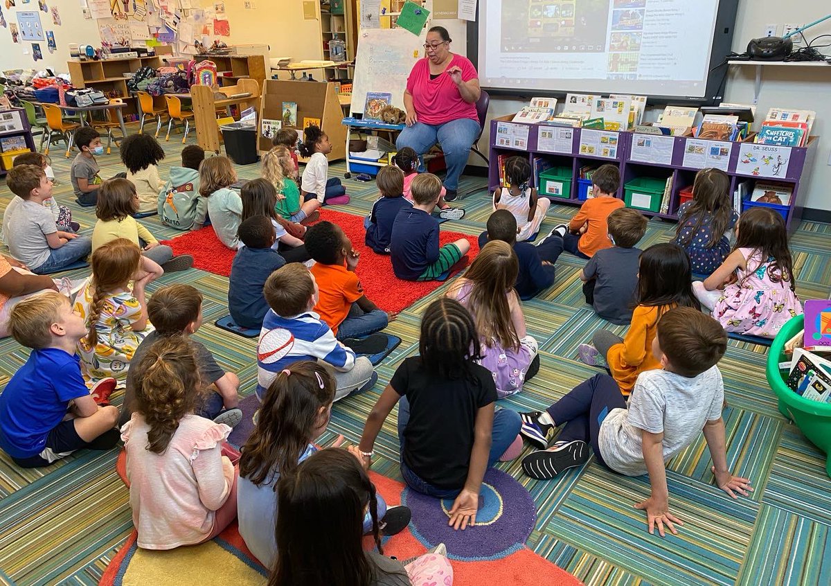 PeabodyLibrary1's tweet photo. Thx to @CHCSPTA spring auction that encouraged equitable &amp; inclusive staff experiences, all K students were welcome to join an after-school story time and dance party w Ms. Blagburn, Ms. Hannah, Ms. Nelson and Ms. Bloom. Big fun was had by all! @dcpublicschools @DcpsLibrary https://t.co/YeBmMVQZJ5