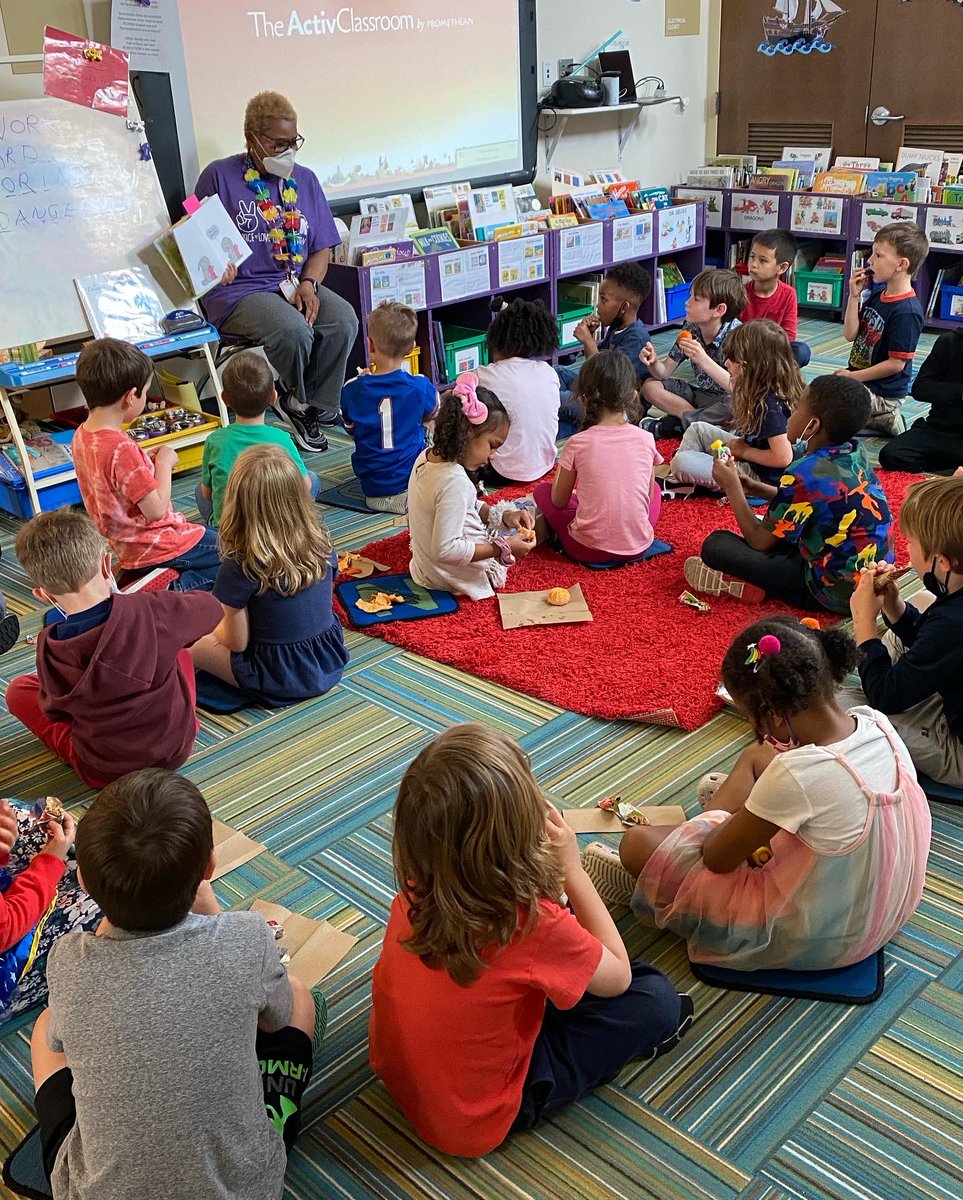 PeabodyLibrary1's tweet photo. Thx to @CHCSPTA spring auction that encouraged equitable &amp; inclusive staff experiences, all K students were welcome to join an after-school story time and dance party w Ms. Blagburn, Ms. Hannah, Ms. Nelson and Ms. Bloom. Big fun was had by all! @dcpublicschools @DcpsLibrary https://t.co/YeBmMVQZJ5