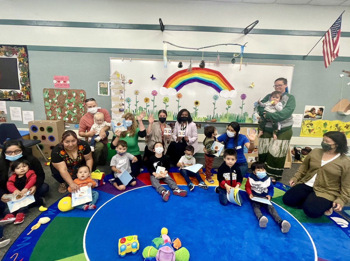 CountyVentura's tweet photo. Taking 5️⃣ to read to kids! Interim CEO Dr. Sevet Johnson, Asst. Director of @vcpublichealth Katie McKinney and Public Health Equity Manager Sara Rivera joined @First5Ventura this week to share the joy of #bilingual books and build a lifetime love of learning!#Take5VC #WeReadVC 📚 https://t.co/c7bEHMjjuH