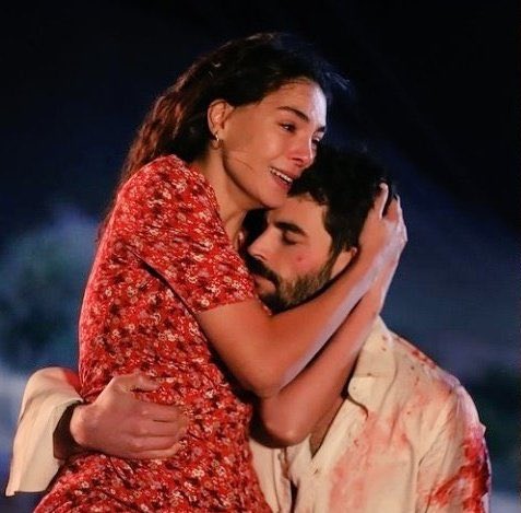 reymir_fan's tweet photo. Goodnight 🌜Everyone, #Hercai #Hercaifandom 🌛Sweet dreams. The brightest stars 💫shine in the darkest night🥺Pick yours and wish upon it 😍, believe that dreams do come true 💝Wake up to a beautiful tomorrow🙏🏻 #Miran #Reyyan #ReyMir 💫💝 https://t.co/RBtv4iO5FT