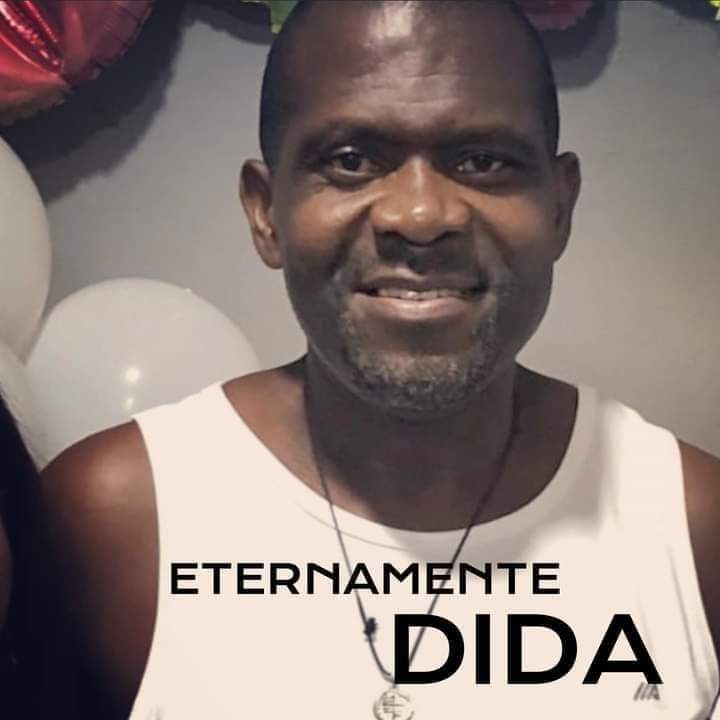 mustrange2's tweet image. “Combati o bom combate, terminei a corrida, guardei a fé.” 

Não me imagino ainda nesse mundo sem você, meu chão eu não sinto mais, meu coração está despedaçado. Te amarei eternamente 🙏🏼😭🤍