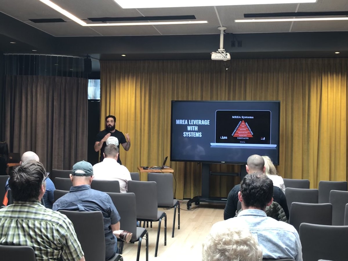 kwbozeman's tweet image. A big THANK YOU to Mike Hyde (Top Producer, #LabsAdvisor, Tech Extraordinaire, etc, etc 😎) for coming over from Missoula to teach our agents yesterday! 👏 We had a blast!  🤩#onwardandupward 
#kellerwilliams #kellerwilliamsmontana #kwmontana #betonred #systemswork