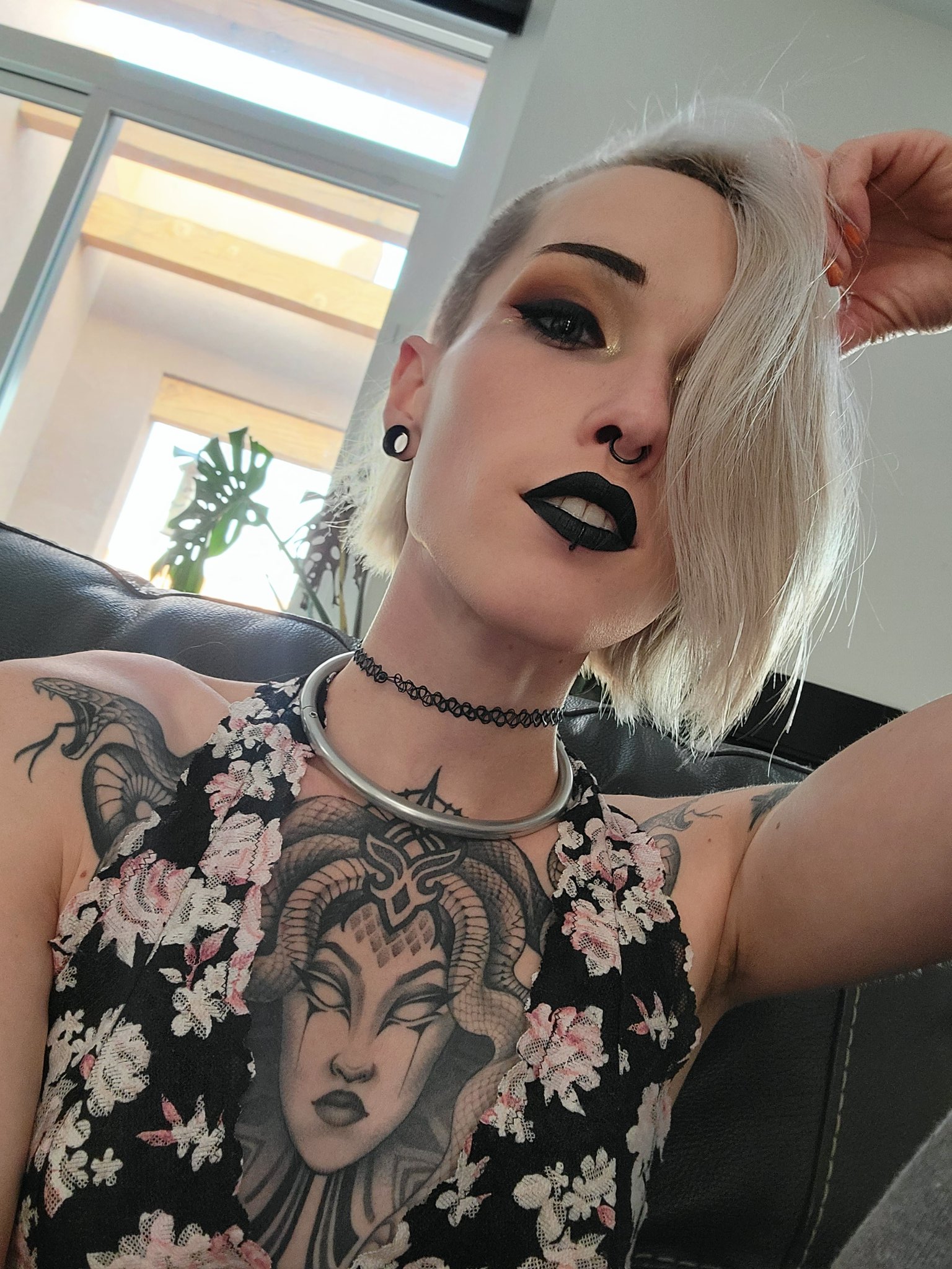 Been a while since I did amy gothy looks... https://t.co/dwF9da29pa