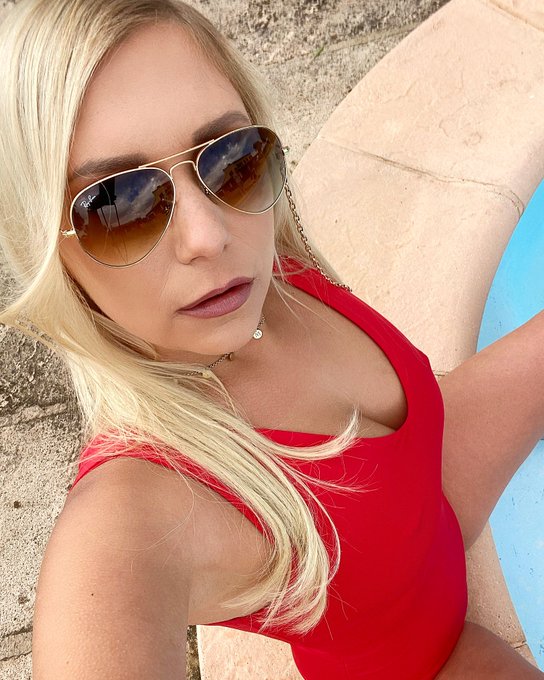 Lust auf ein gratis Video ? Dann aber schnell auf https://t.co/e3CMGLvu2d 🦋🎥 https://t.co/ae6wX3Ju7A