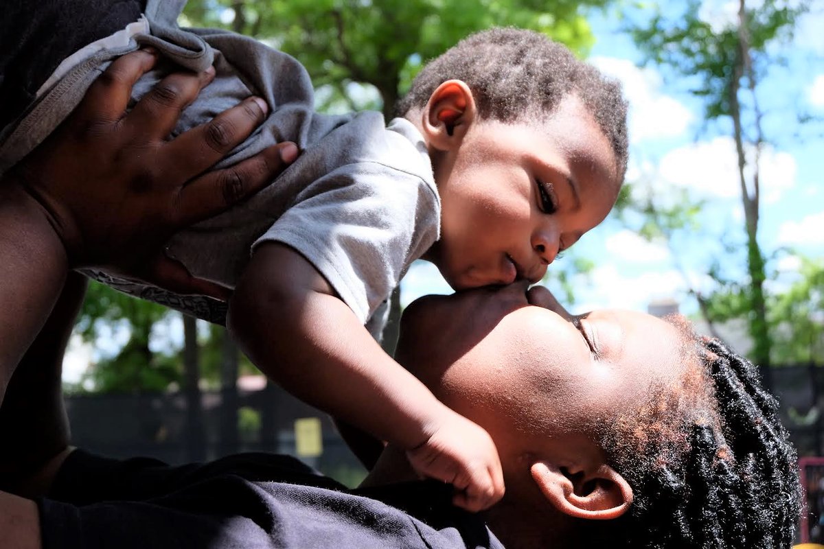 FredaFreeman's tweet photo. A heart for teen moms. Durham nonprofit helps teen moms graduate from high school, get a job, and make a better life for themselves and their children. H.E.A.R.T.S. is this year’s recipient of the North Carolina Peace Prize. https://t.co/7M2qeslwqE #teenmoms https://t.co/PfpkxQUwHT