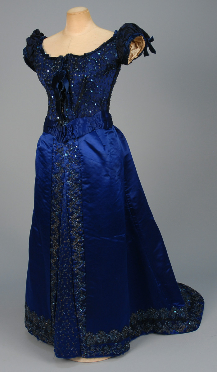 Evening dress by House of Worth, 1880s. Whitaker Auctions.