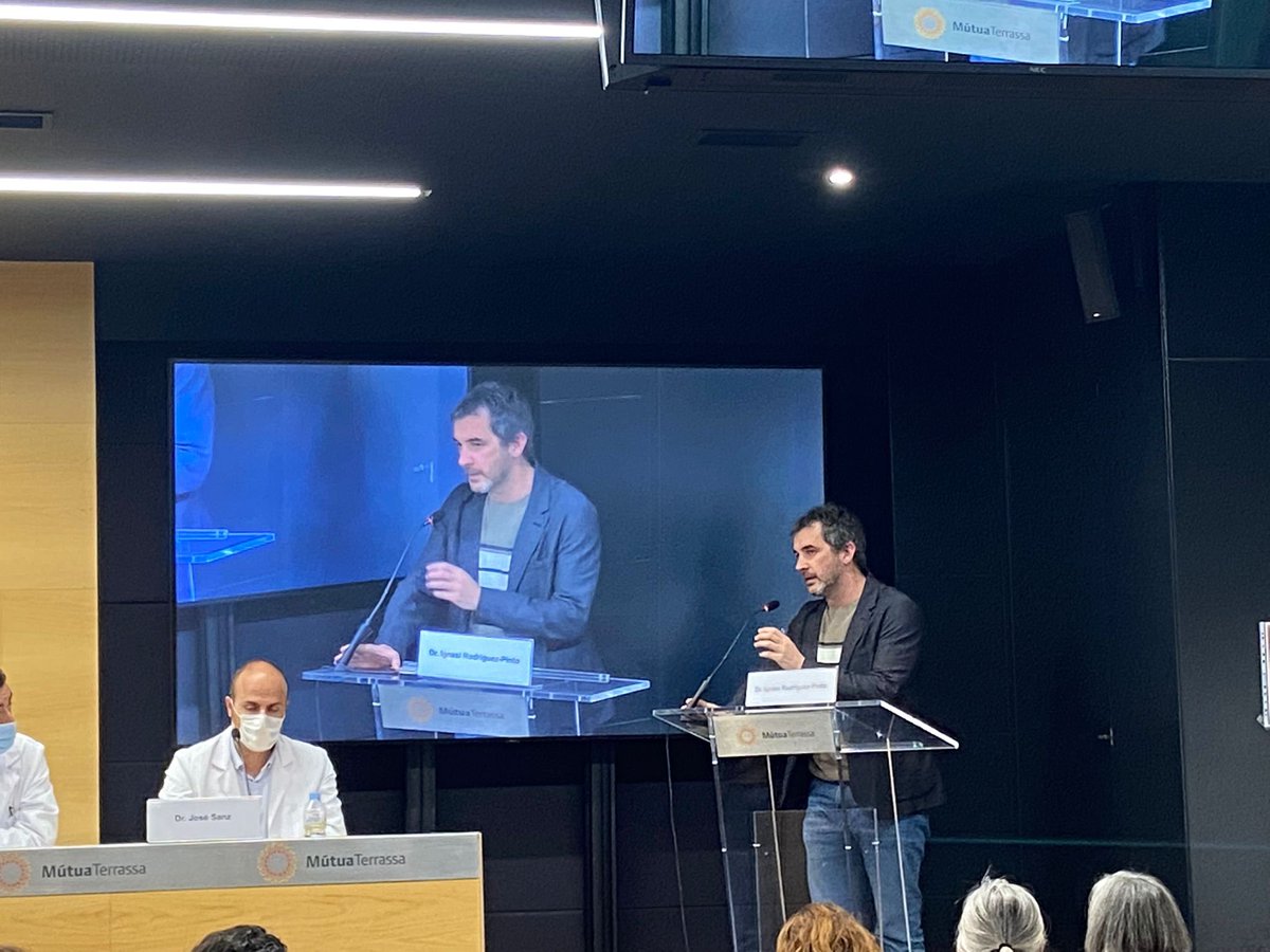 InternaHUMT's tweet photo. “ConsolideM Talent” #Medicinainterna      Primer dia de jornades amb la participació @lluissp #UIC @UMAS_Mutua Felicitats! https://t.co/egKv39J2L9