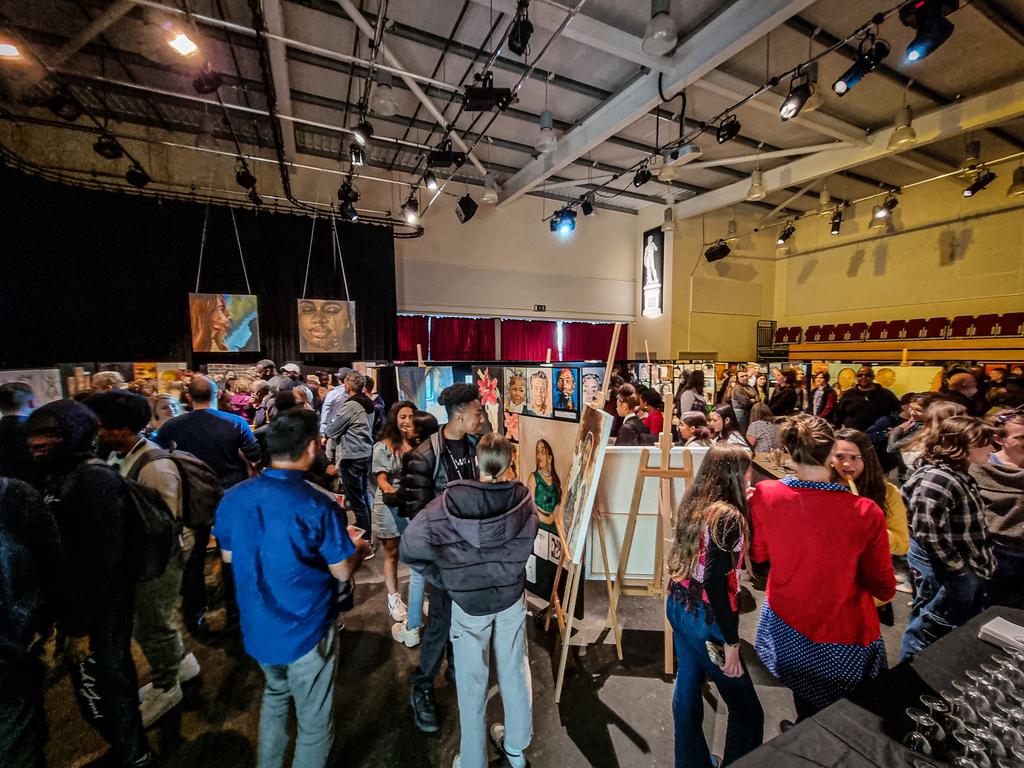 Trinity High Art tweet media