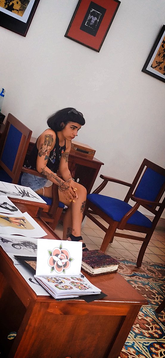 Inkitty93's tweet photo. En el evento #tatuArte hlg
@Magela_Mallol quemocion ✨✨✨🌹 https://t.co/lwCCgfFrKI