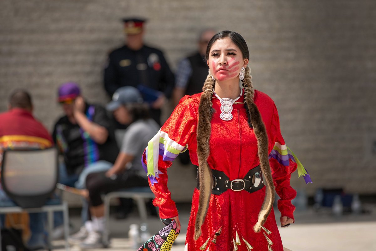 reginapolice's tweet photo. Red Dress Day is about the families of #MMIWG2S . We acknowledge every family member has their own experience & should not be pulled back, or hurried forward, in their healing journey. To families: we see you & support you. #RedDressDay2022 #SKMissing #SKMPW2022 https://t.co/zASNw1hDSq