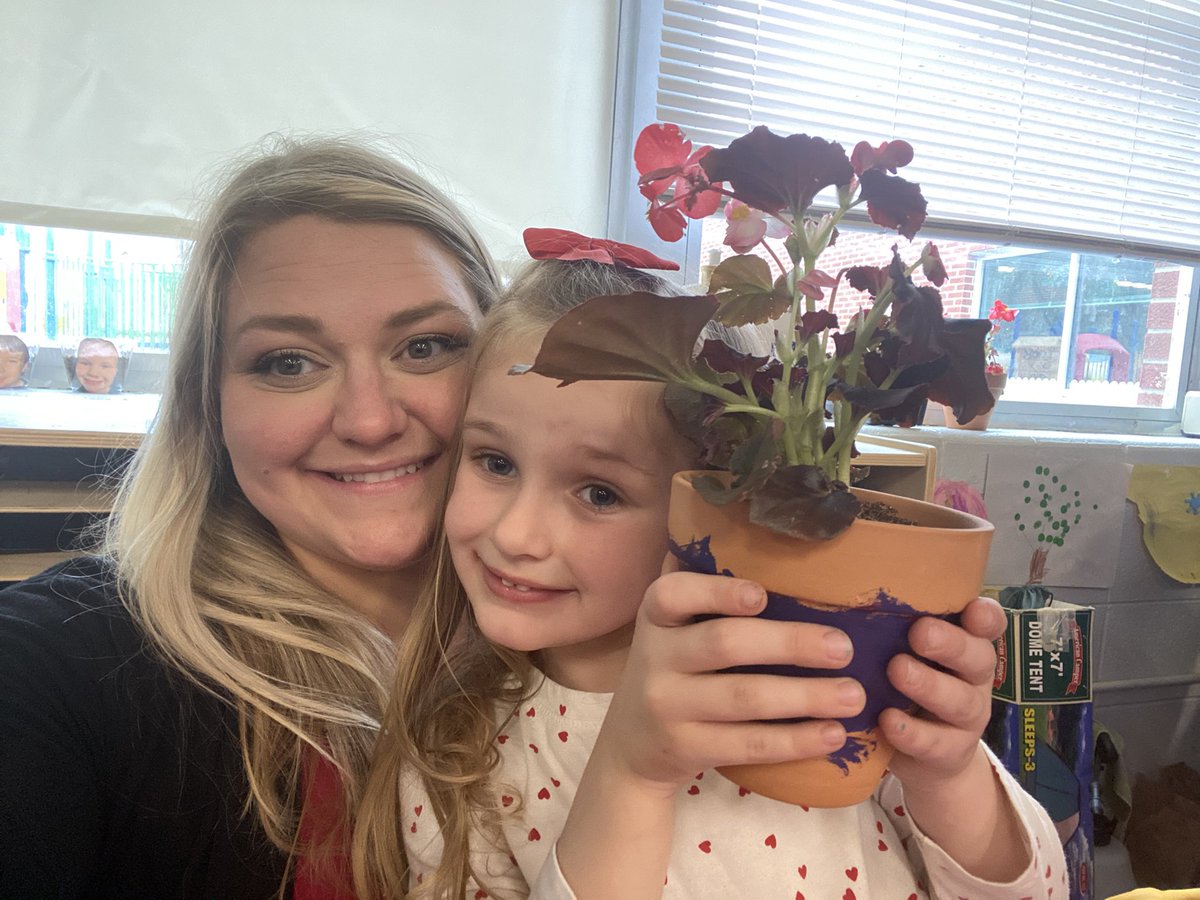 Thank you <a href="/JillMead11/">Jill Mead</a> and <a href="/valparra1422/">Valerie Parra</a> for a super sweet Mother’s Day program this afternoon!!