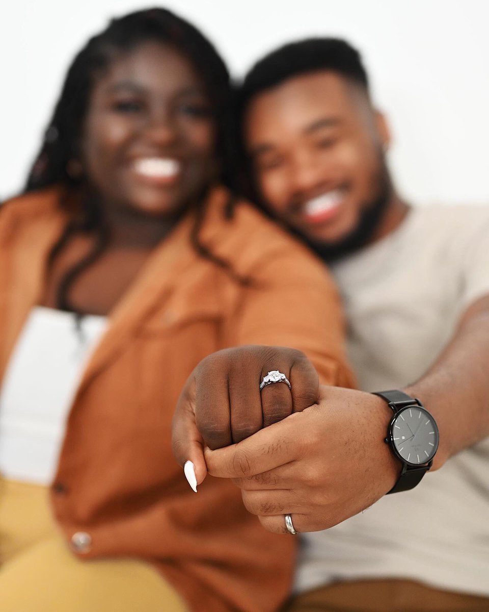 JamilaSylvester's tweet photo. IM ENGAGEDDD 😍😍😍 https://t.co/e71GocPBZ4