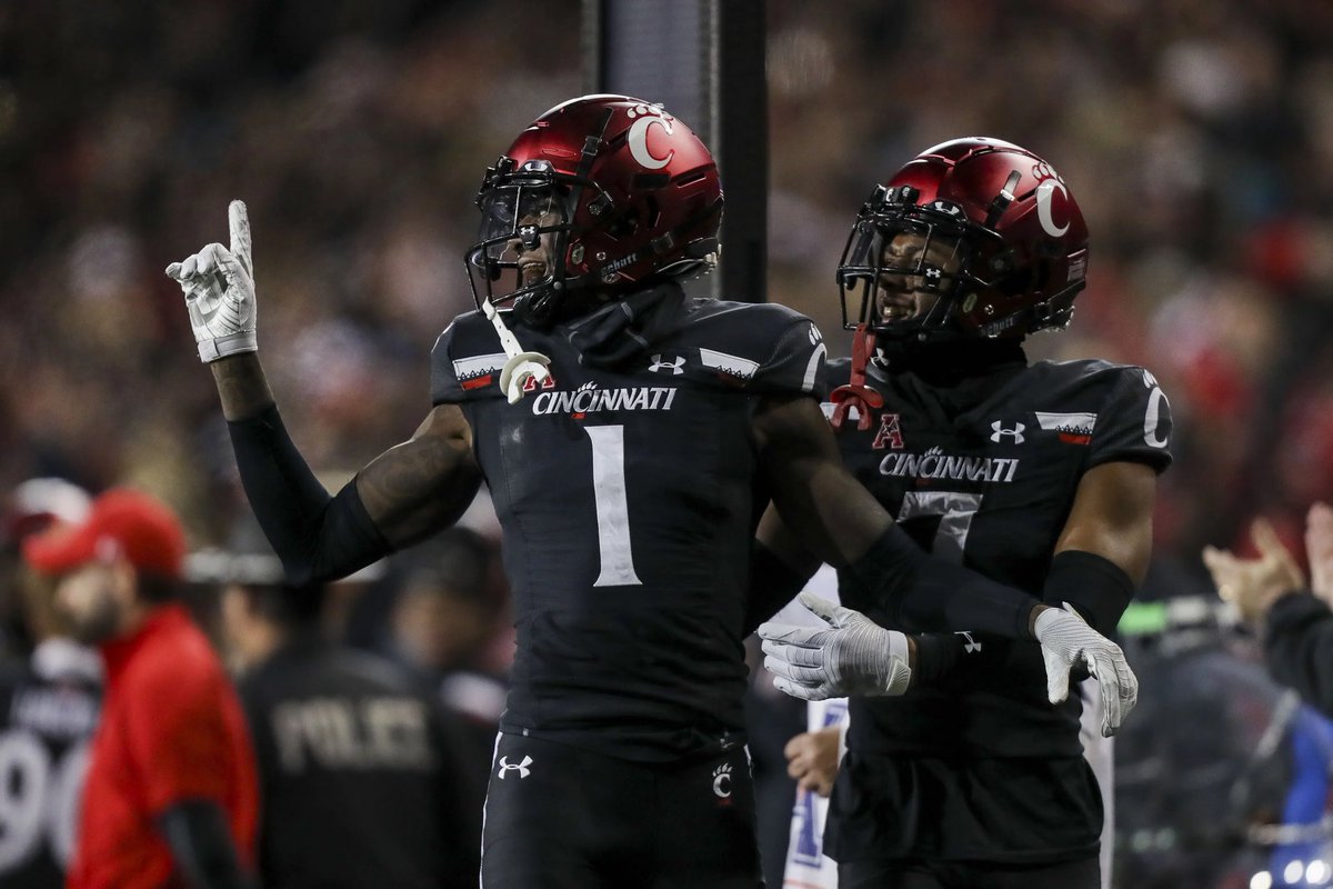 NicholsT24's tweet photo. AGTG Very Blessed To Be Offered By University of Cincinnati Thanks To @DB_CoachCoombs @CoachFick 
@CoachKRJones @CoachBerry3211 
@CincyNicole !!! https://t.co/aPeU7b6xf4