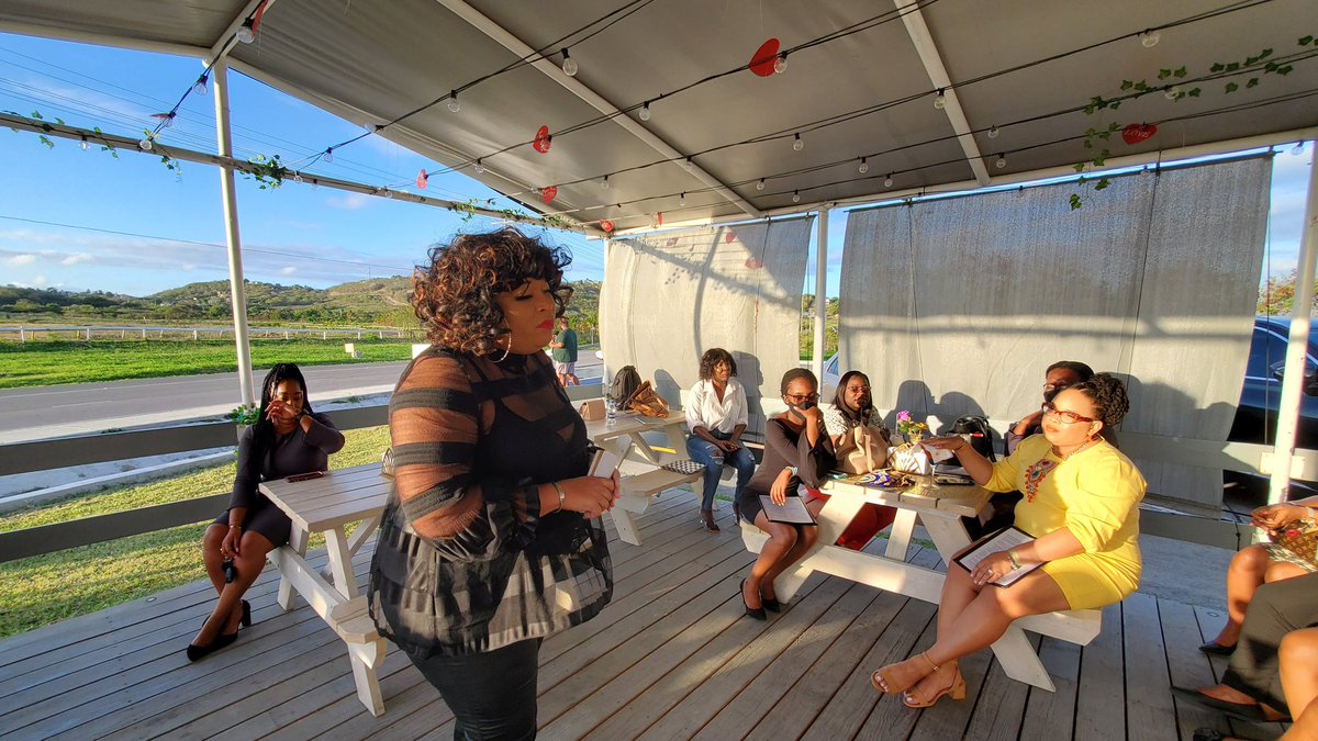 #HappeningNow CIWIL Profesional Mixer at LikeALatte