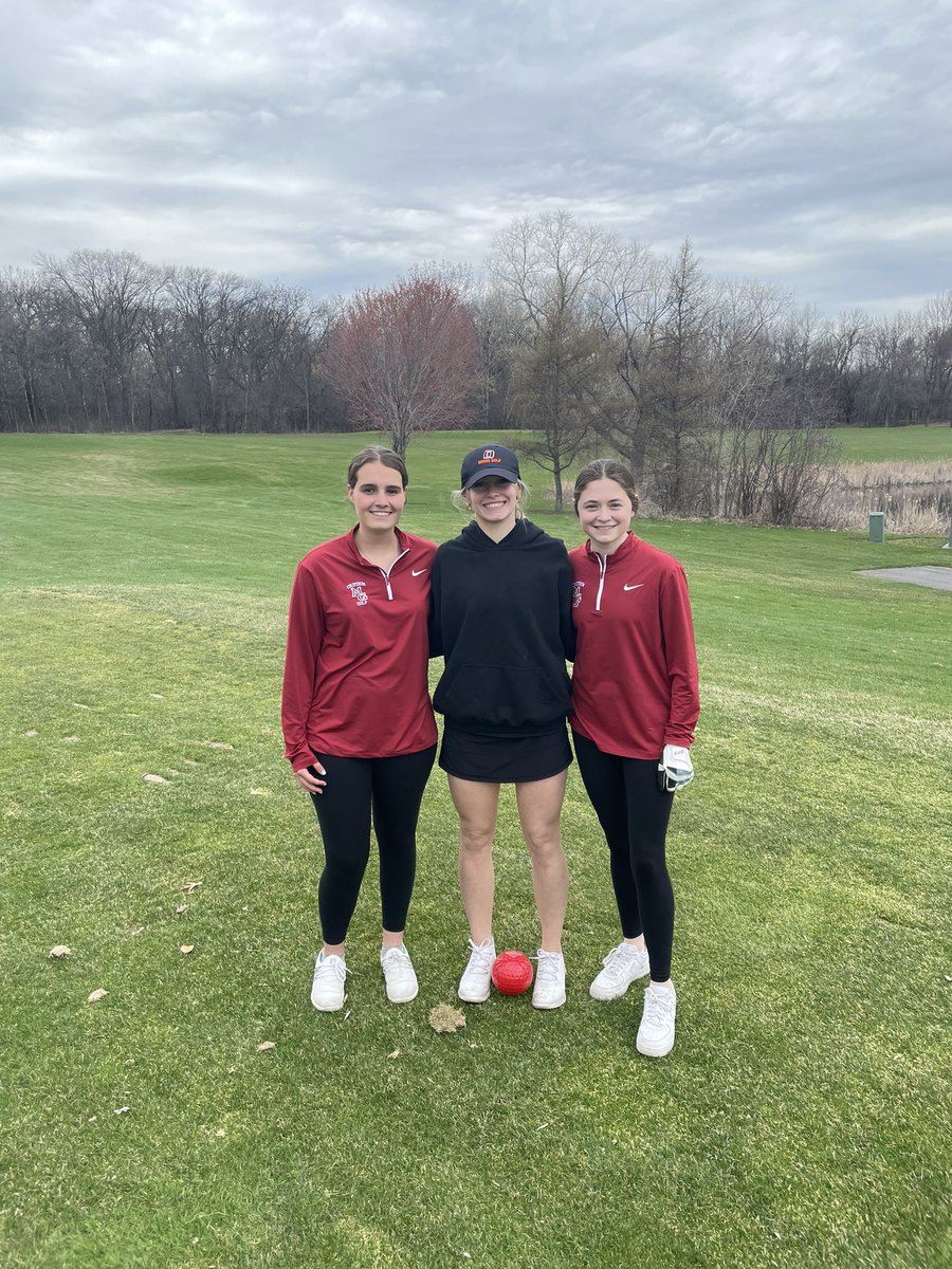 OSHGirlsGolf's tweet photo. Great JV match with @MGGirlsGolf today! #weare279 https://t.co/tZXGh1KjsF