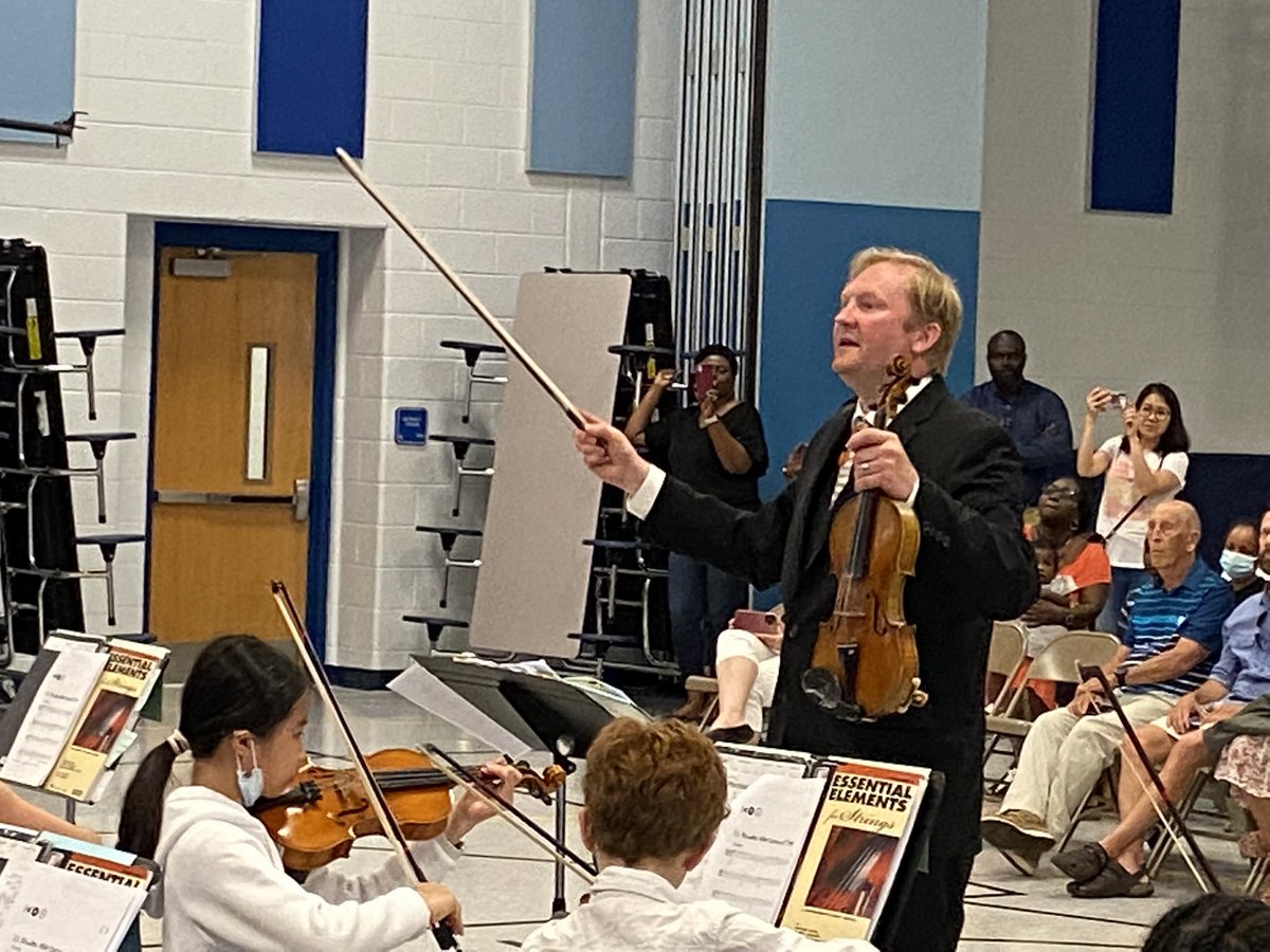 WestridgePRIDE's tweet photo. #stringsconcert @PWCSNews Scott Wilkins led the WRES strings students in a marvelous concert this evening. https://t.co/YavrGvLGP5