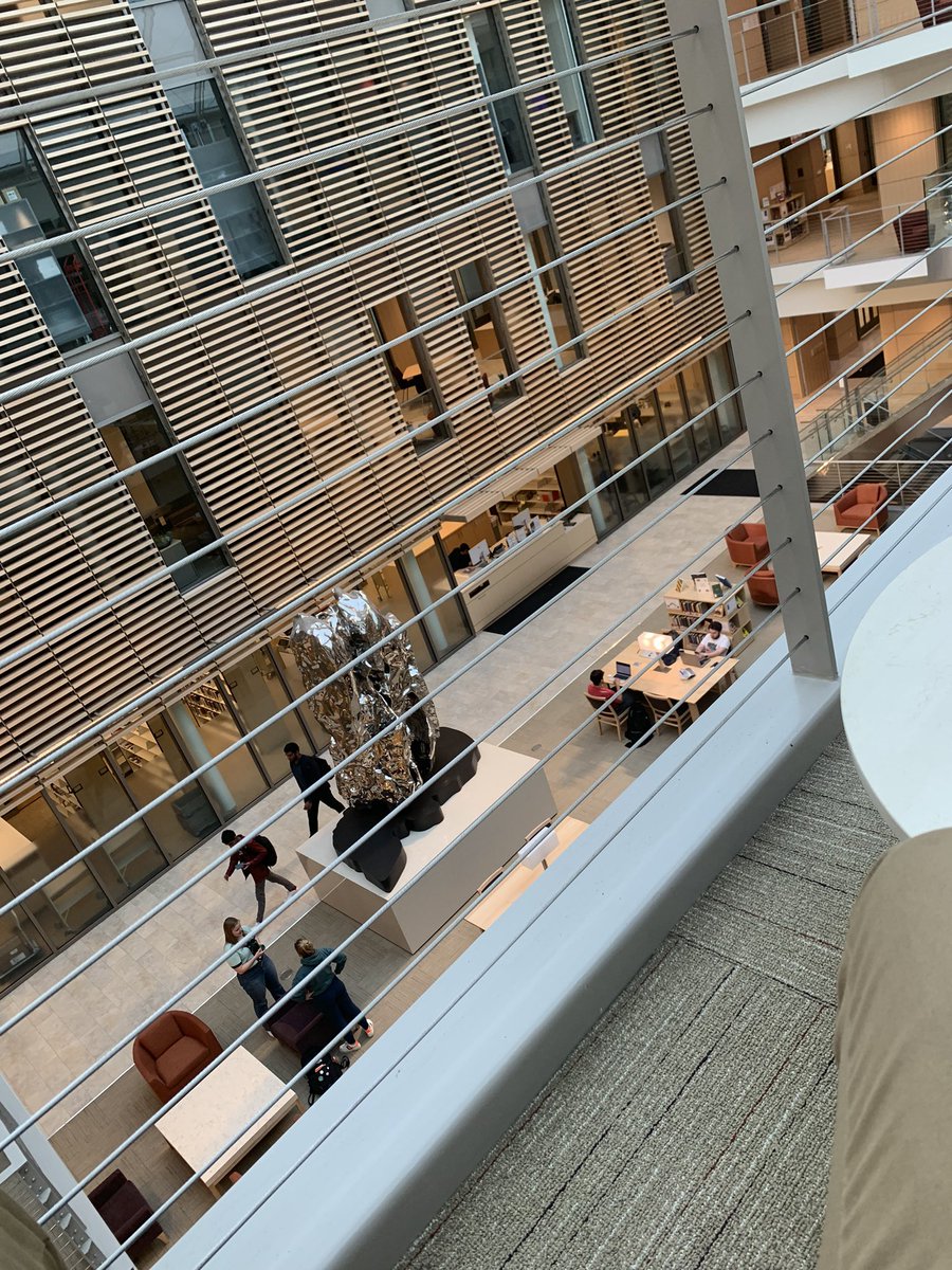 EconomicsPaul's tweet photo. Nobody here knows I’m an Economist https://t.co/qsJHtf3npL