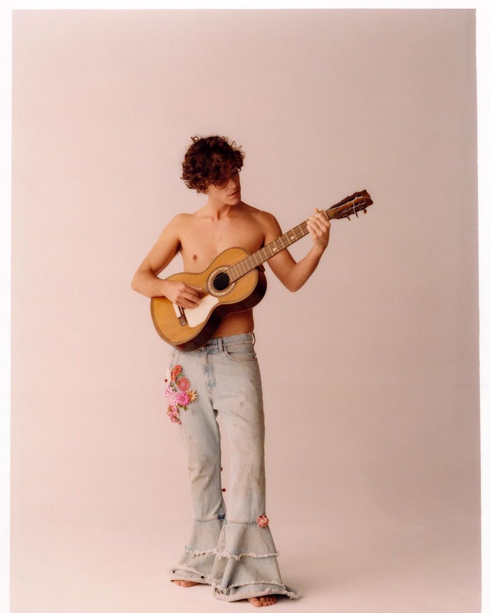 Info Guitarricadelafuente tweet media