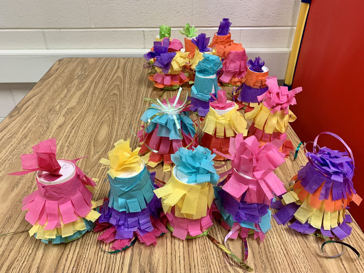 AmyLawCCPS's tweet photo. Our piñatas for Cinco de Mayo turned out so cute! #oneCCPS https://t.co/O7fiTkqUzk