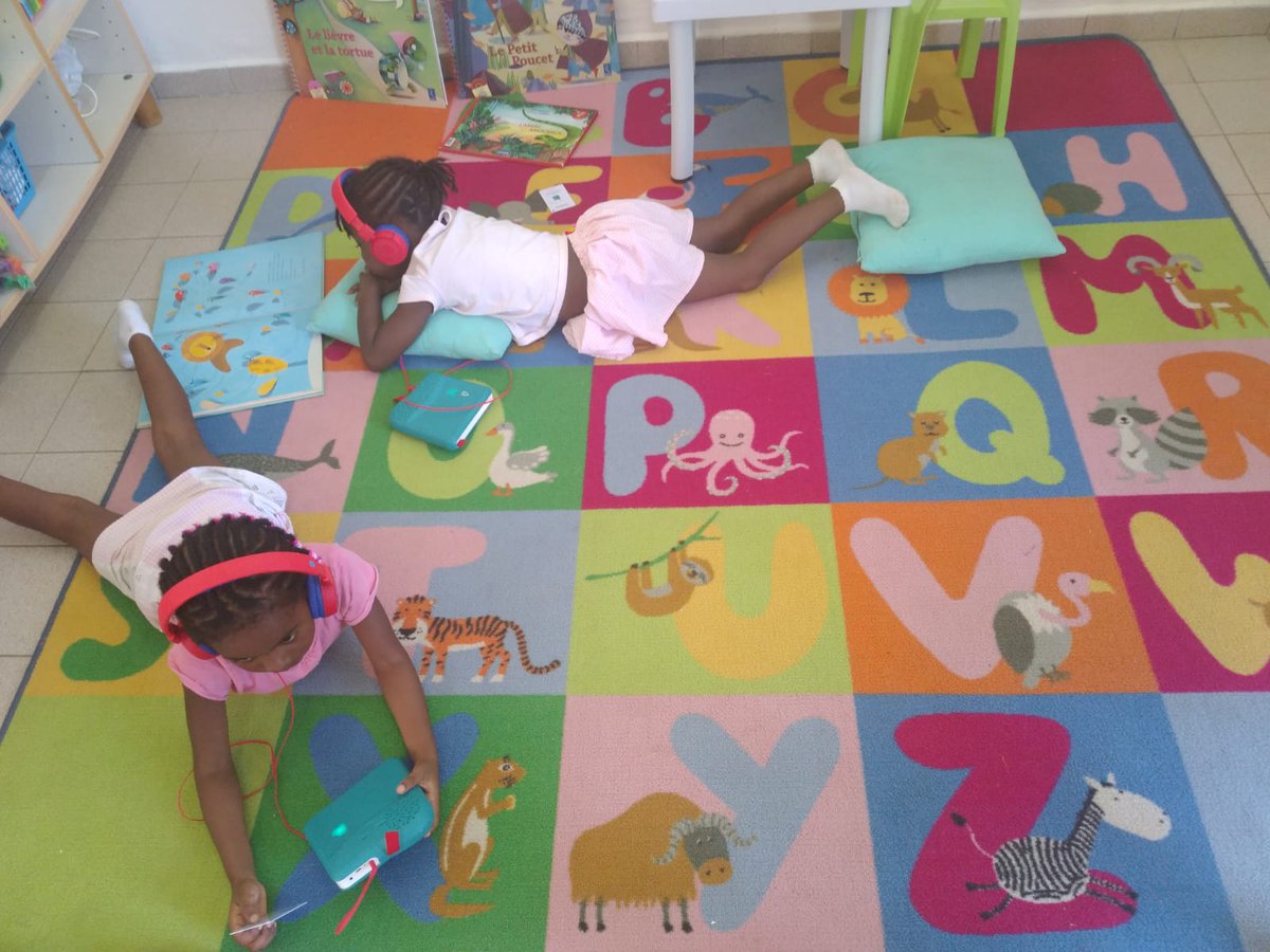 Prefet971's tweet photo. ➡Conteuse audio sans écran, Bookinou permet aux enfants de lire en écoutant des histoires enregistrées par des personnes de leur entourage et/ou les équipes pédagogiques. https://t.co/DRFr779szz