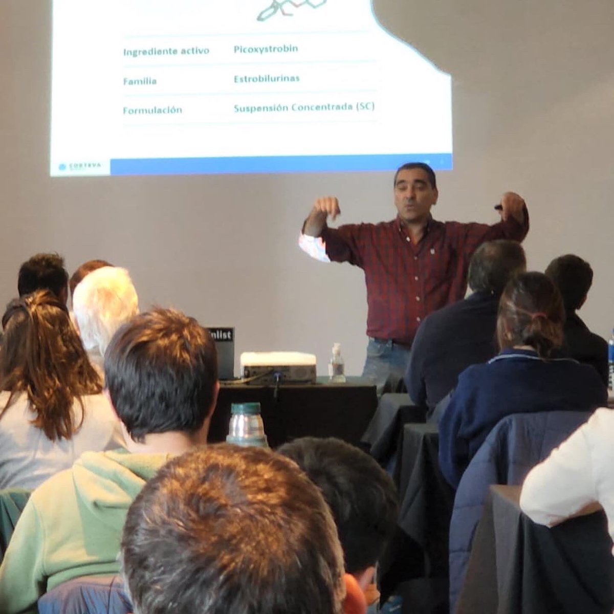 germanc1981's tweet photo. Participamos junto con Yara de la Jornada de Actualización Técnica del cultivo de Papa 🥔
Se realizó en la cuidad de Mar del Plata con la presencia de más de 60 productores y técnicos referentes.
#agro #cultivos #insecticidascorteva
@CortevaARG https://t.co/qy8Oon2dCX