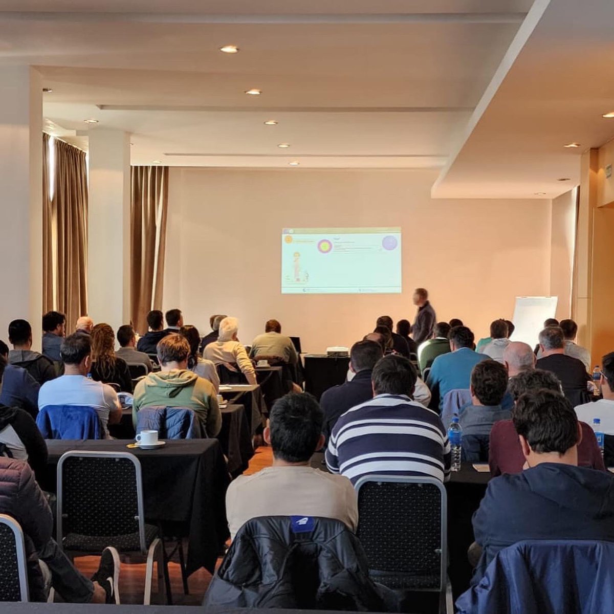 germanc1981's tweet photo. Participamos junto con Yara de la Jornada de Actualización Técnica del cultivo de Papa 🥔
Se realizó en la cuidad de Mar del Plata con la presencia de más de 60 productores y técnicos referentes.
#agro #cultivos #insecticidascorteva
@CortevaARG https://t.co/qy8Oon2dCX