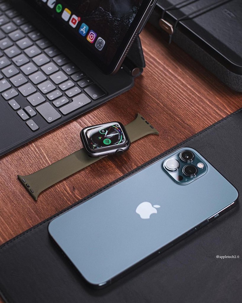 aplclr's tweet photo. Modello Solo Loop!
16 Colori disponibili π€€
https://t.co/ruTE8StwXv
#sololoop #loopsolo #applewatch #applewatchsololoop #cinturiniapplewatch #applesclear #aplclr https://t.co/VHZ42Inrlv