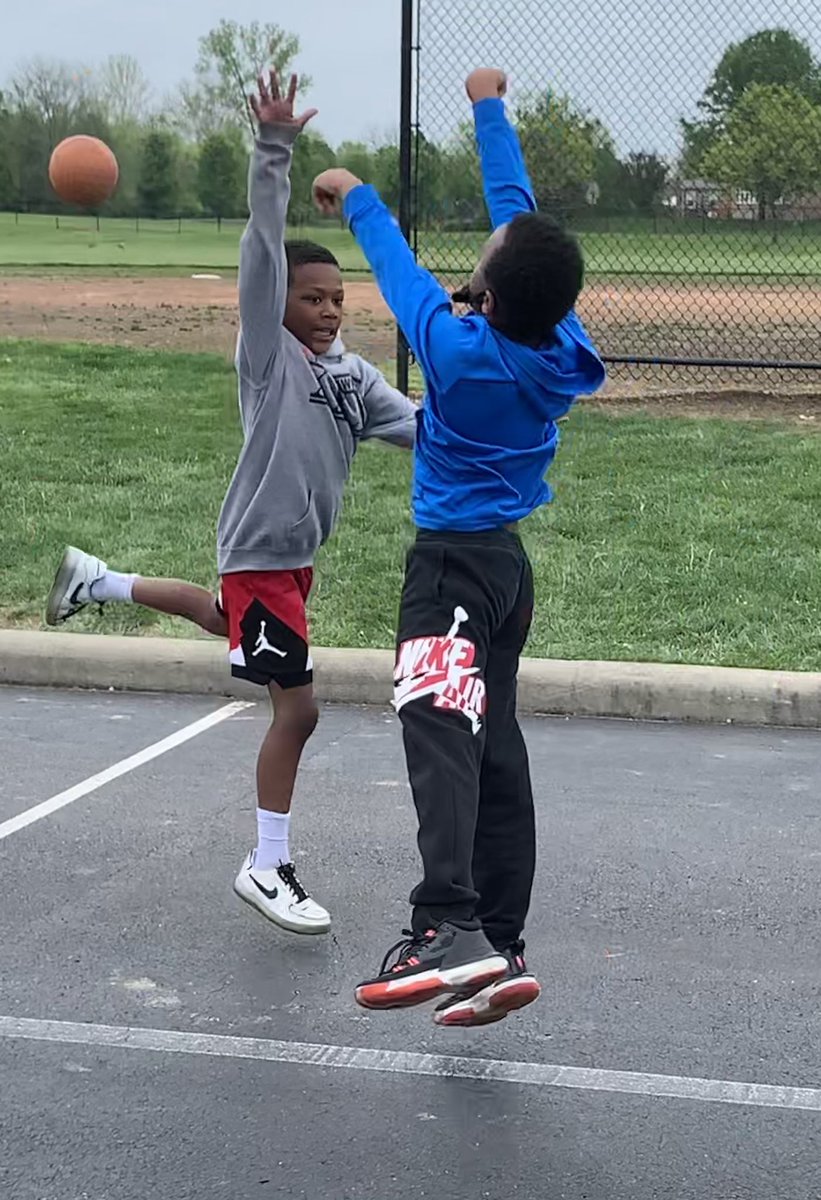 Brittany Stang tweet media