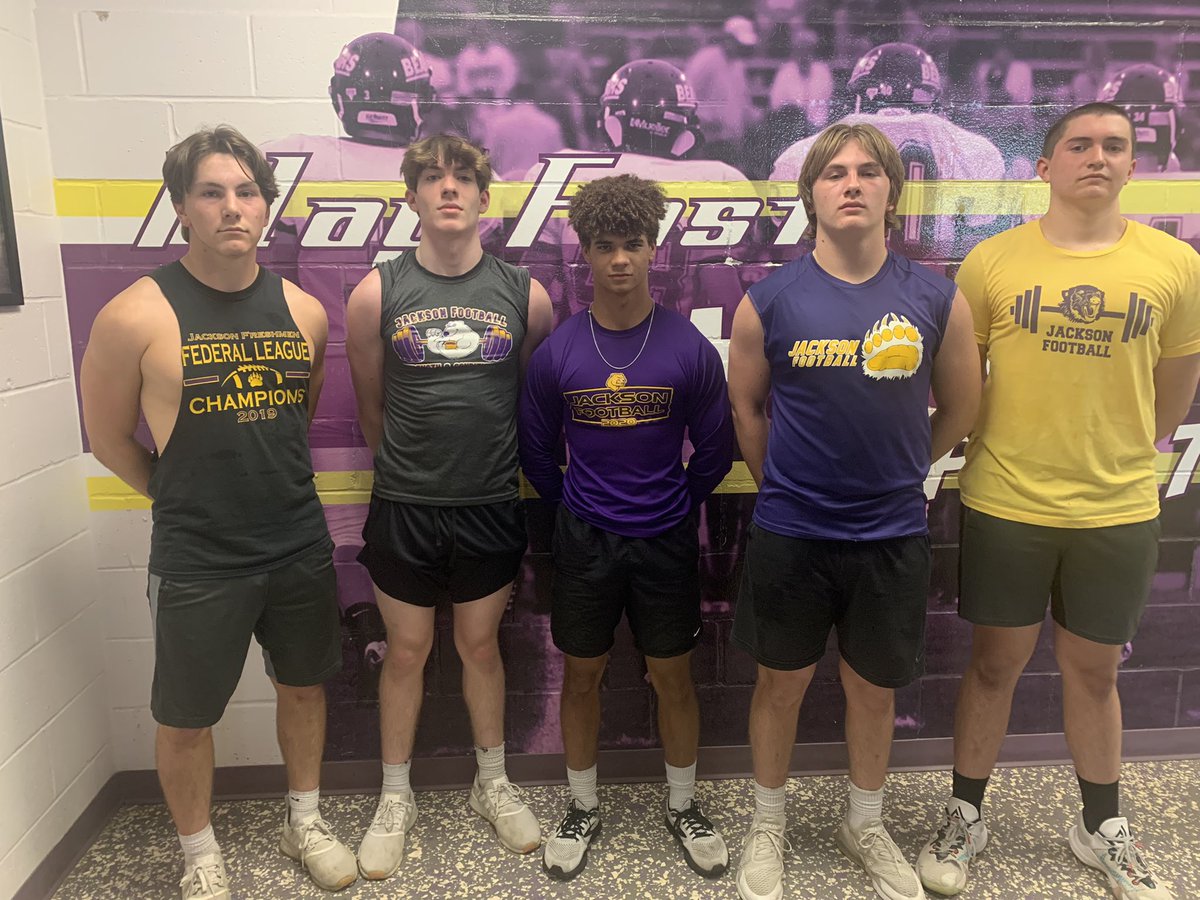 JHSPolarBearsFB's tweet photo. ‼️Lifter of the Day‼️🏋️‍♂️🏆 

Andrew Arnold

Jayden Wooten

Crew West 

Steven Bettilyon 

Jack Damis 

Joe Lattarulo - @JoeLattarulo 

Regan Malloy  

Aiden Essig 

Kv’yon Benner

#WeNotMe  #GoBears https://t.co/5V1wXeqjDg