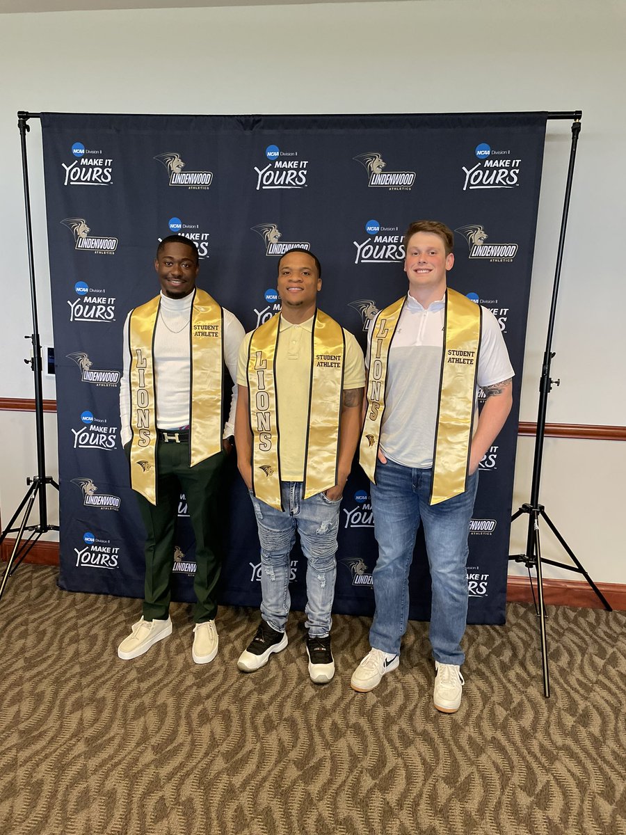Baldwin_CoachBB's tweet photo. Words can’t express how special this day is for these young men. As much as I love winning champions, This day means so much more. Congratulations to all of our Graduates 🎓 

#BetterMenMakeBetterLions https://t.co/Syk9SimQXv